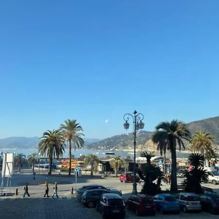 La Terrazza Sulla Baia The Balcony By The Bay