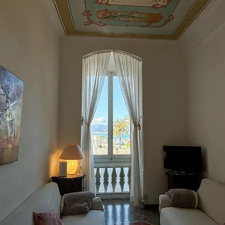 La Terrazza Sulla Baia The Balcony By The Bay דירה
