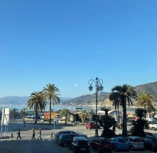 La Terrazza Sulla Baia The Balcony By The Bay